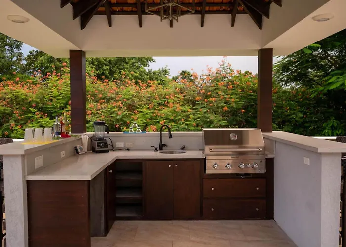 Modern 4br Hillside Pool & Club Access Villa