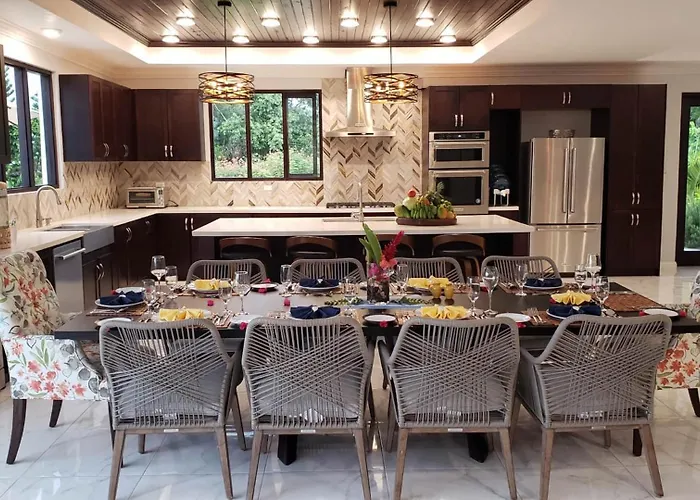 Modern 4br Hillside Pool & Club Access Villa Montego Bay